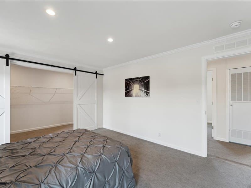 Spectra cs7301 bedroom home features