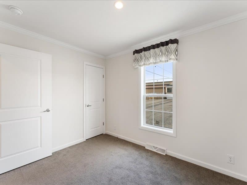 Spectra cs7301 bedroom home features
