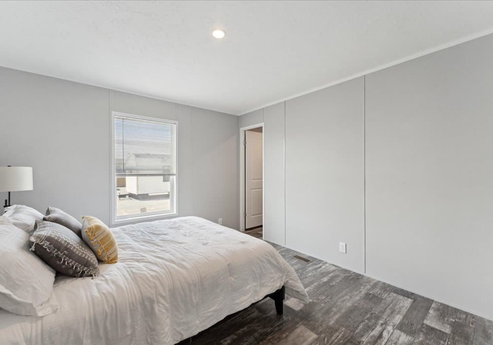 Apex 3900 bedroom home features