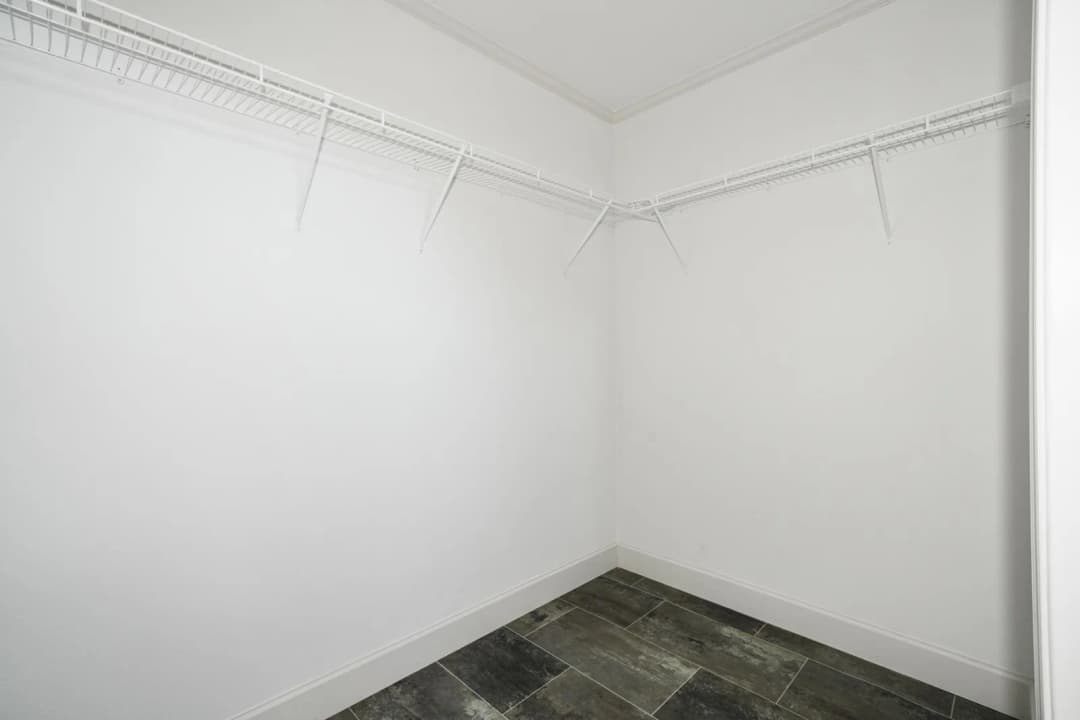 Spectra rh7110 interior home features