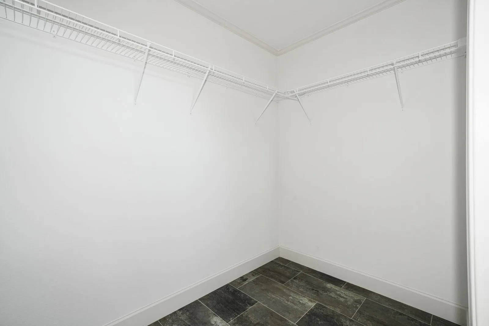 Spectra rh7110 interior home features