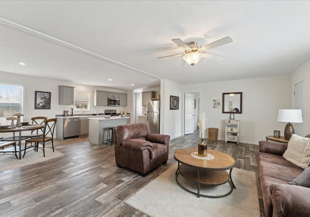 Apex 3900 interior home features