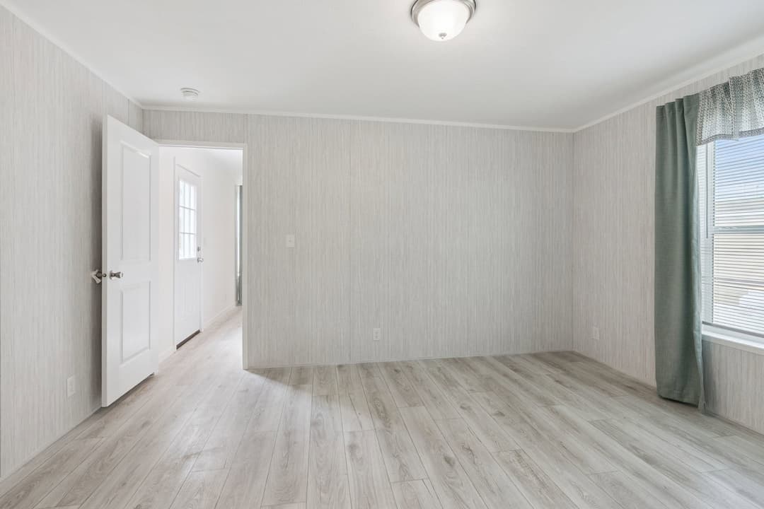 Achiever 6902 interior home features