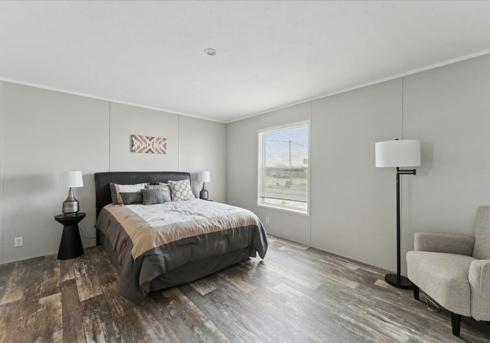Apex 3900 bedroom home features